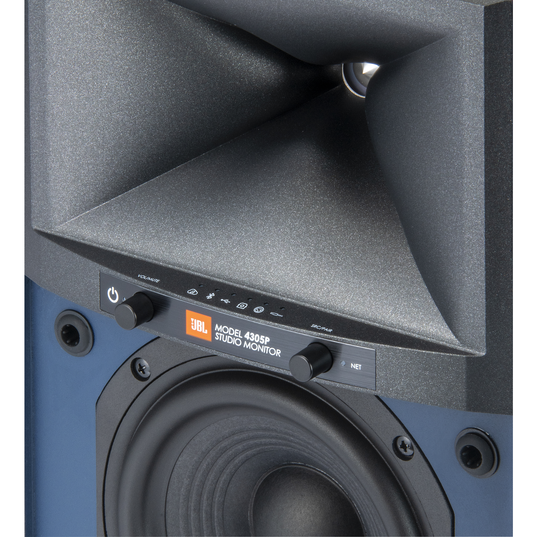 4305P Studio Monitor - Natural Walnut - Powered Bookshelf Loudspeaker System - Detailshot 5